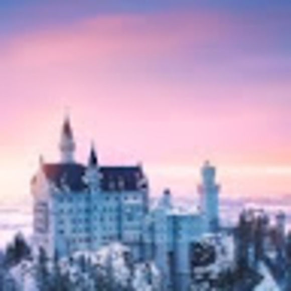 Meet your Posher, Megan - Picture 1 of 1